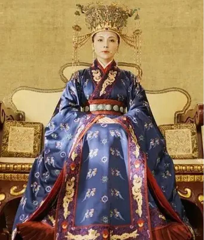 Step by step centralized power: Song Renzong vs the harem, game with ...