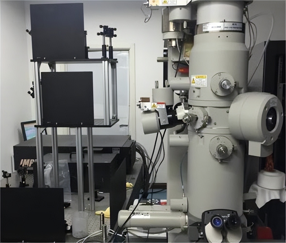 Liquid Phase Transmission Electron Microscopy Methods and Applications