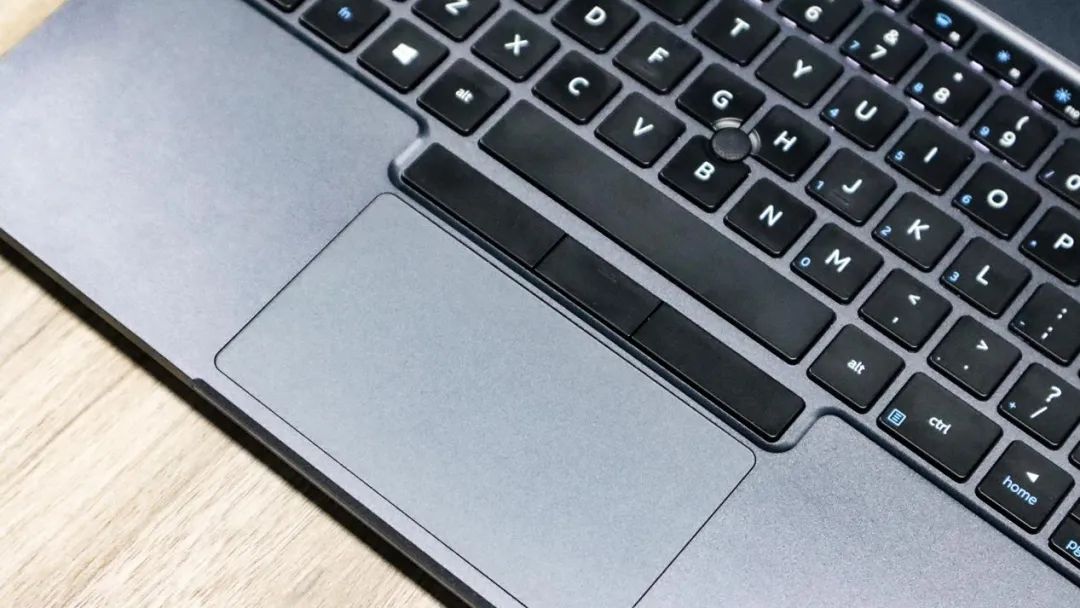 What features should a business laptop have? iNEWS