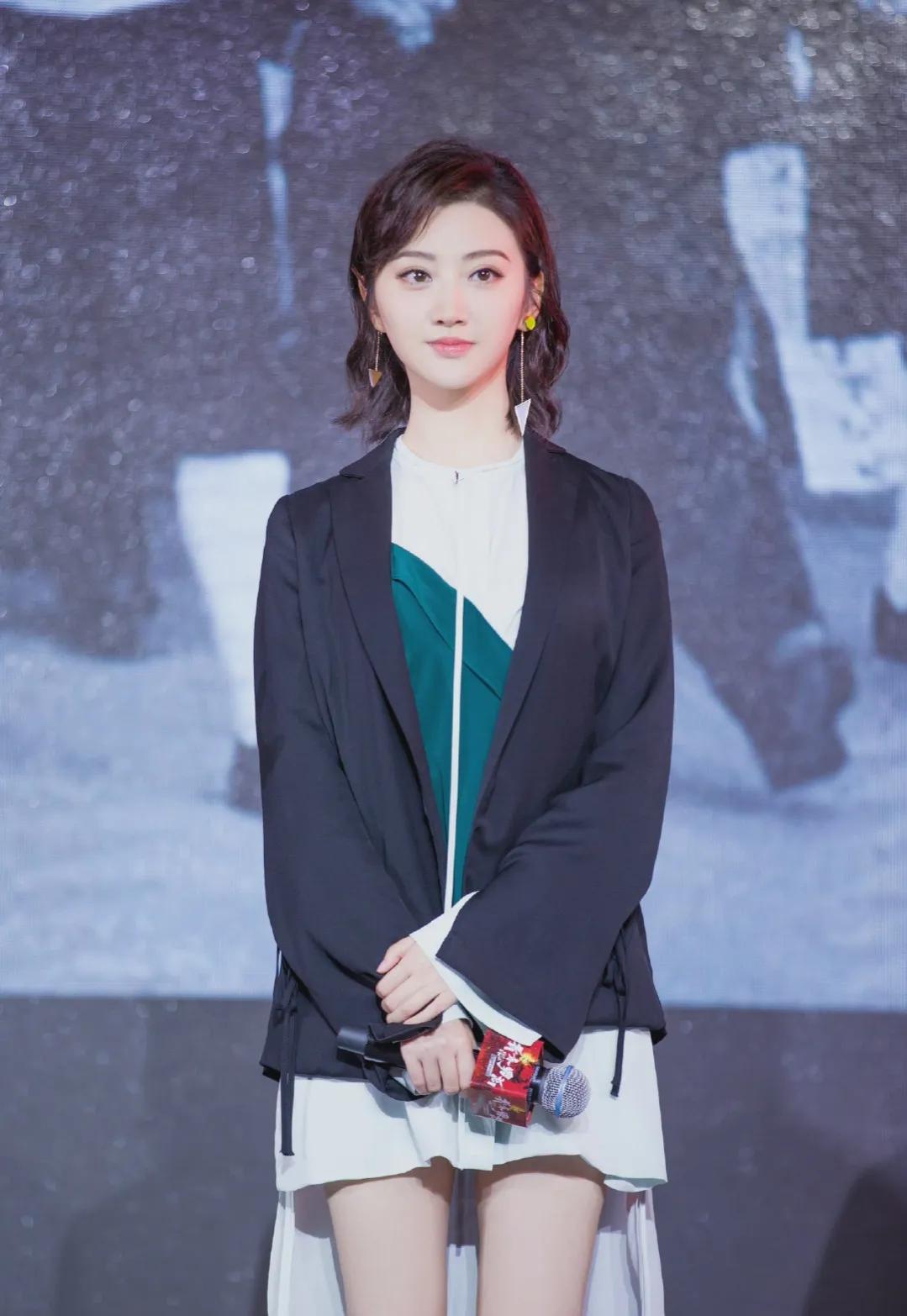 Jingtian Qinghe Men's High School's press conference event site ...