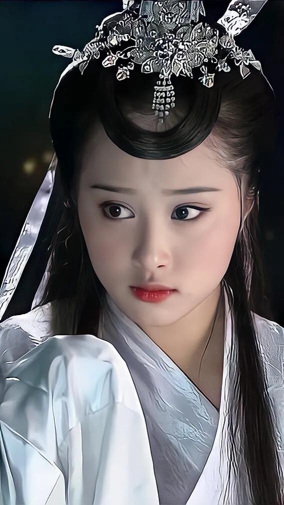 "The Prequel of the Lotus Lantern" Li Xinru" Fairy Chang'e likes to pay