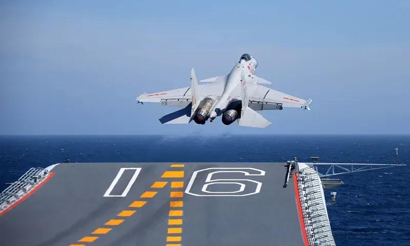 J-15T Entered Service With Chinese Carrier Aircraft Formation - INEWS