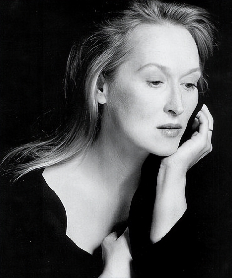 Examining Meryl Streep's Transformative Acting: A Study of Her ...