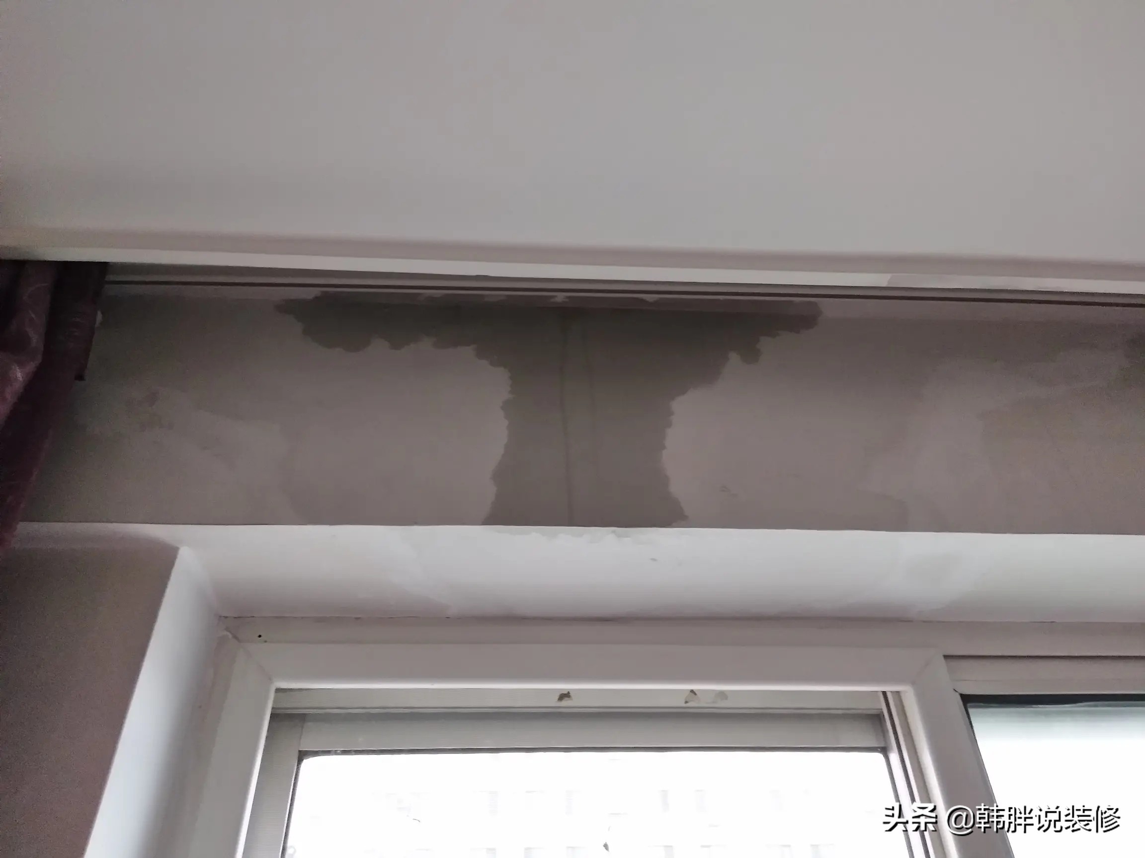 All the balconies are closed, why does it leak when it rains?It is