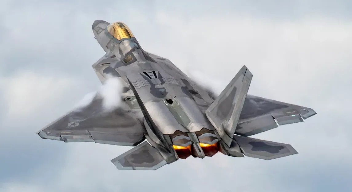 A dynamic picture breaks the myth of the American F22, confirming that ...