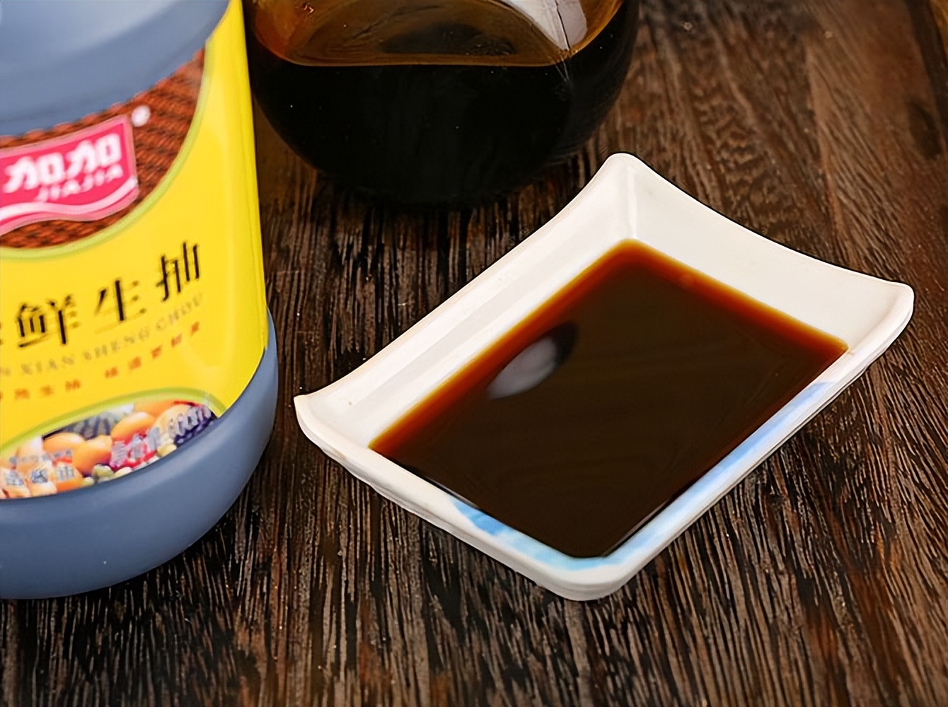 The same is soy sauce, so there is such a big difference between light