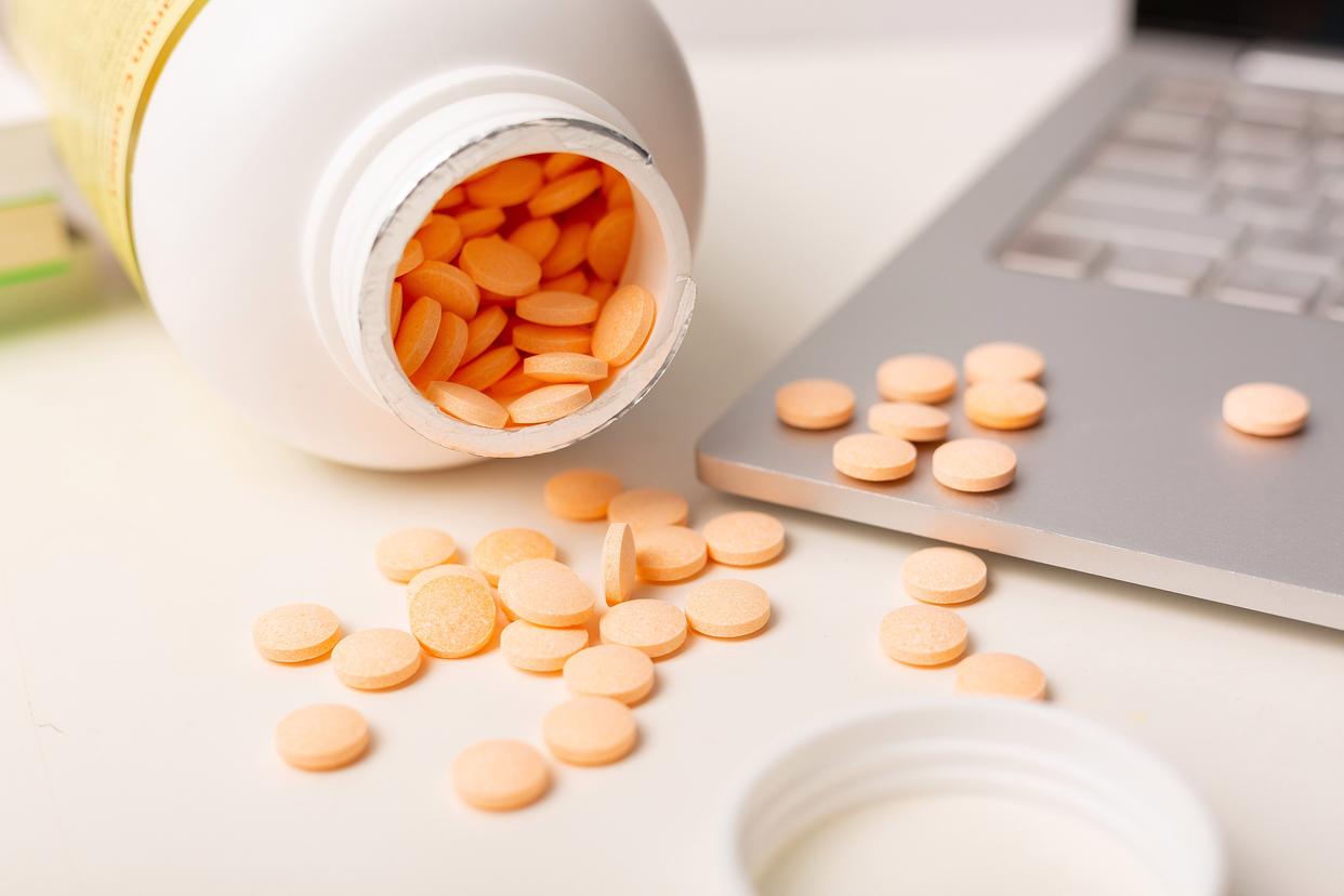 What happens to people who take a vitamin C tablet for a long time? Can