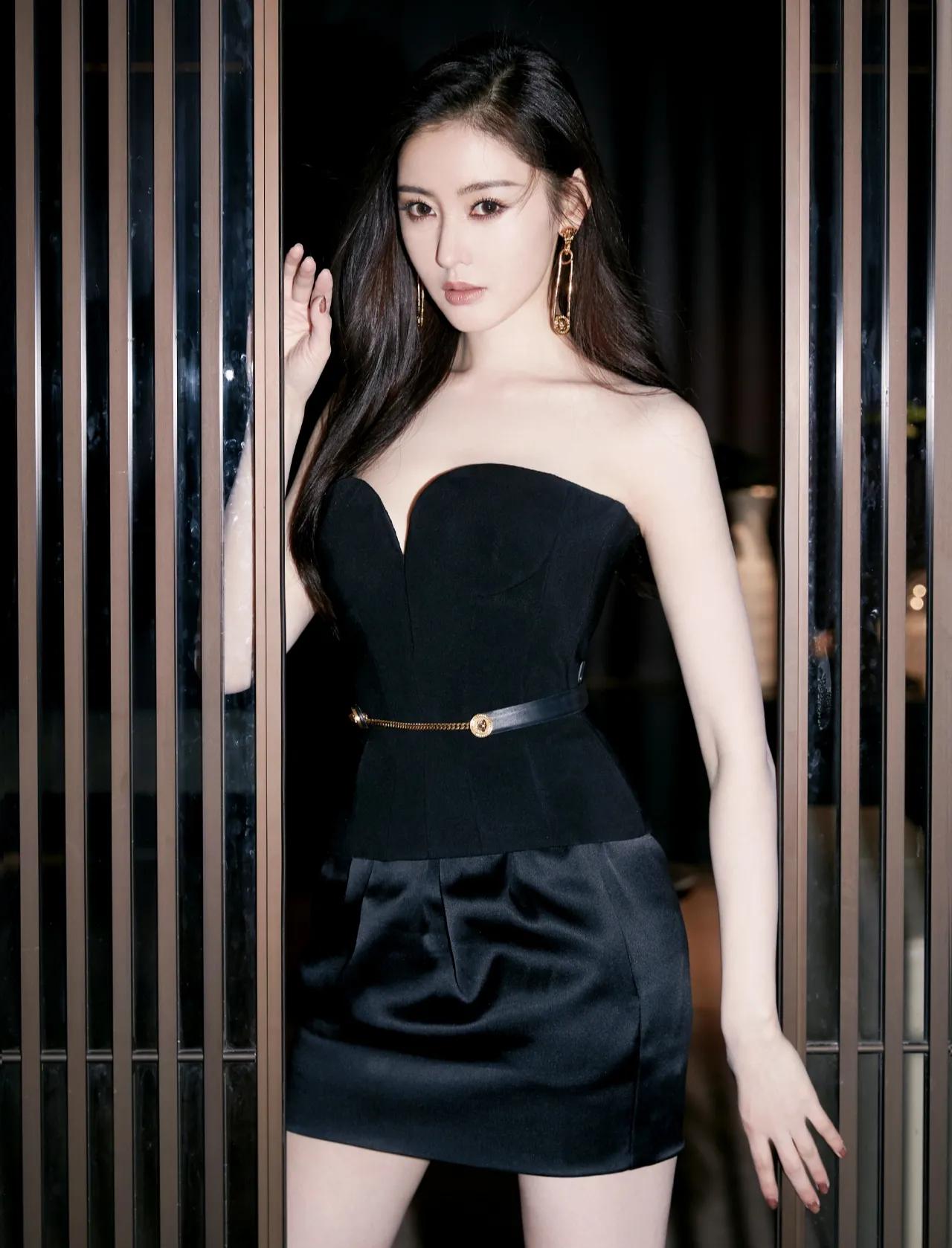 Zhang Tianai, beautiful, hot, sexy and charming, good-looking woman who ...