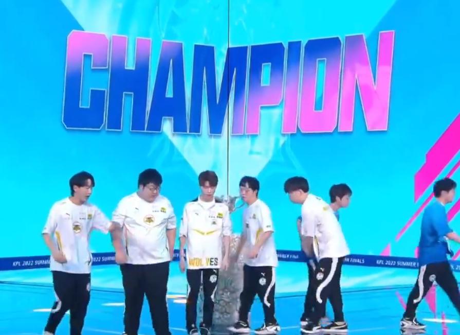 Wolves became the first seven-time champion in history, fmvp changed ...