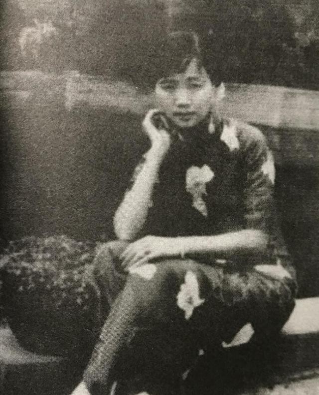 In 1961, the third concubine of the landlord Liu Wencai died tragically ...