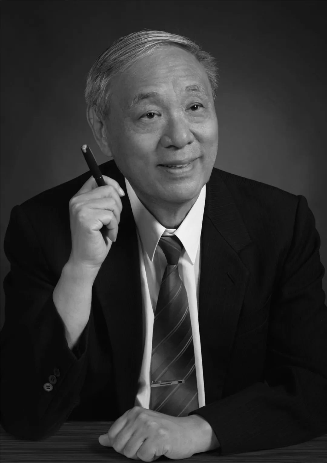 Deep mourning for Academician Wang Xiaomo - iNEWS