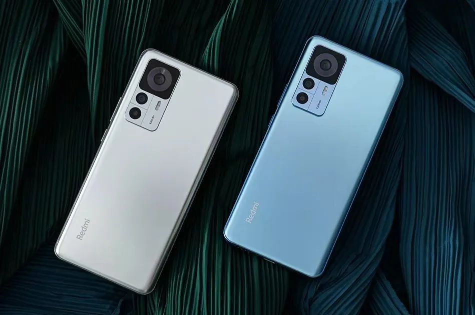 Three relatively eyeprotecting OLED screen mobile phones, no longer