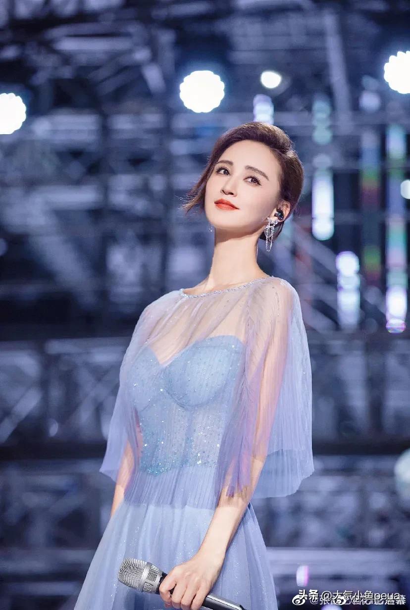 Zhang Xinyi's beautiful picture - iNEWS