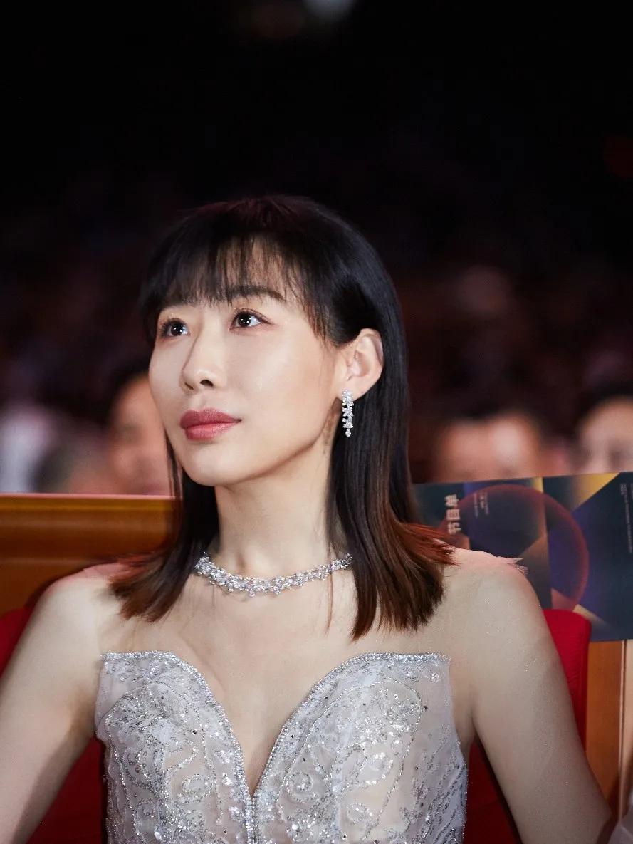 Ren Suxi—A powerful actress who interprets roles with acting skills ...