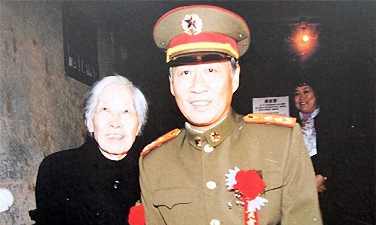 In 1992, Liu Yuan was awarded the title of Major General. Yang Shangkun ...