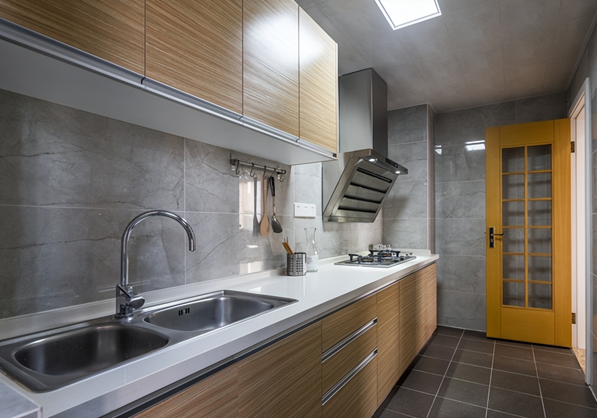 How to repair the kitchen ceiling leak? These little tricks make it ...