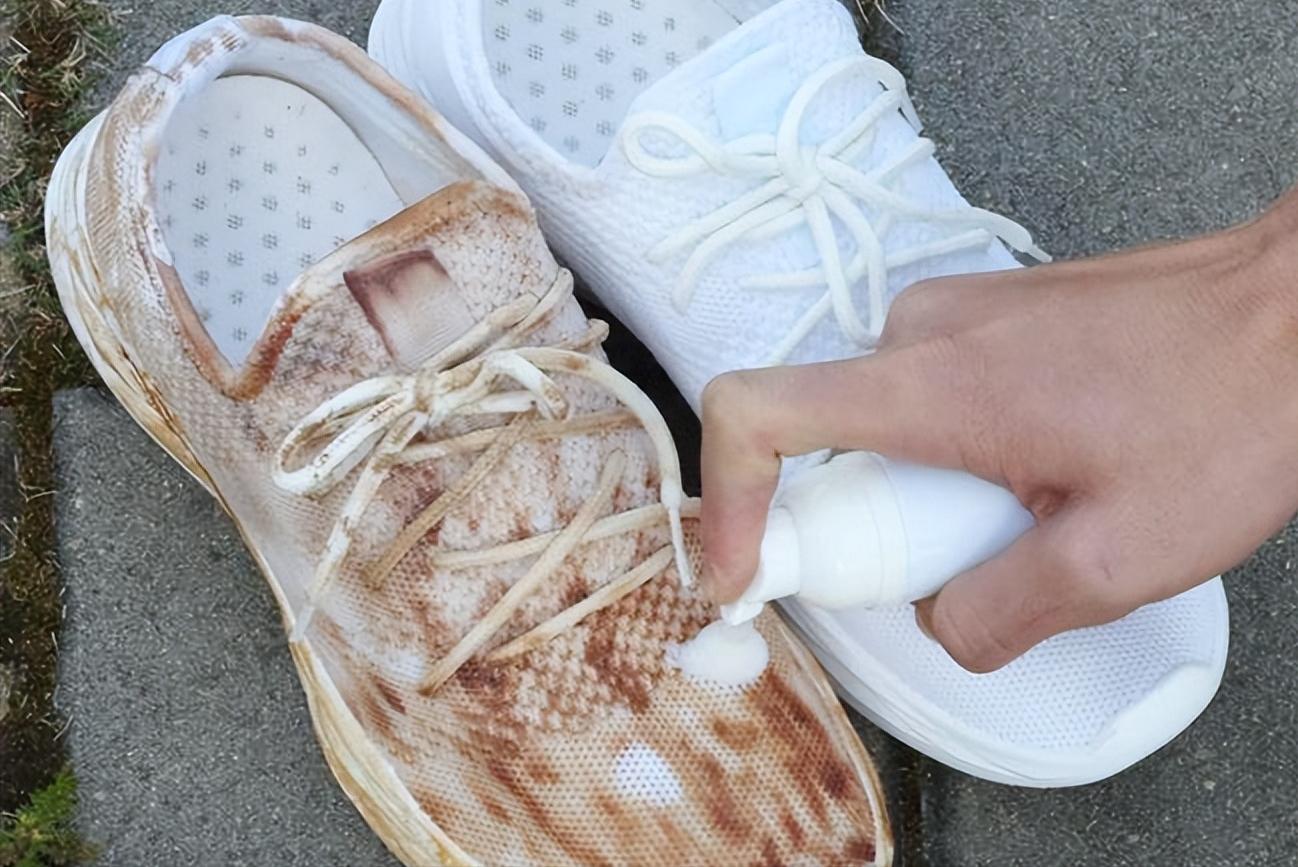 How to clean the yellowing of brushed mesh shoes, come and see, solve a