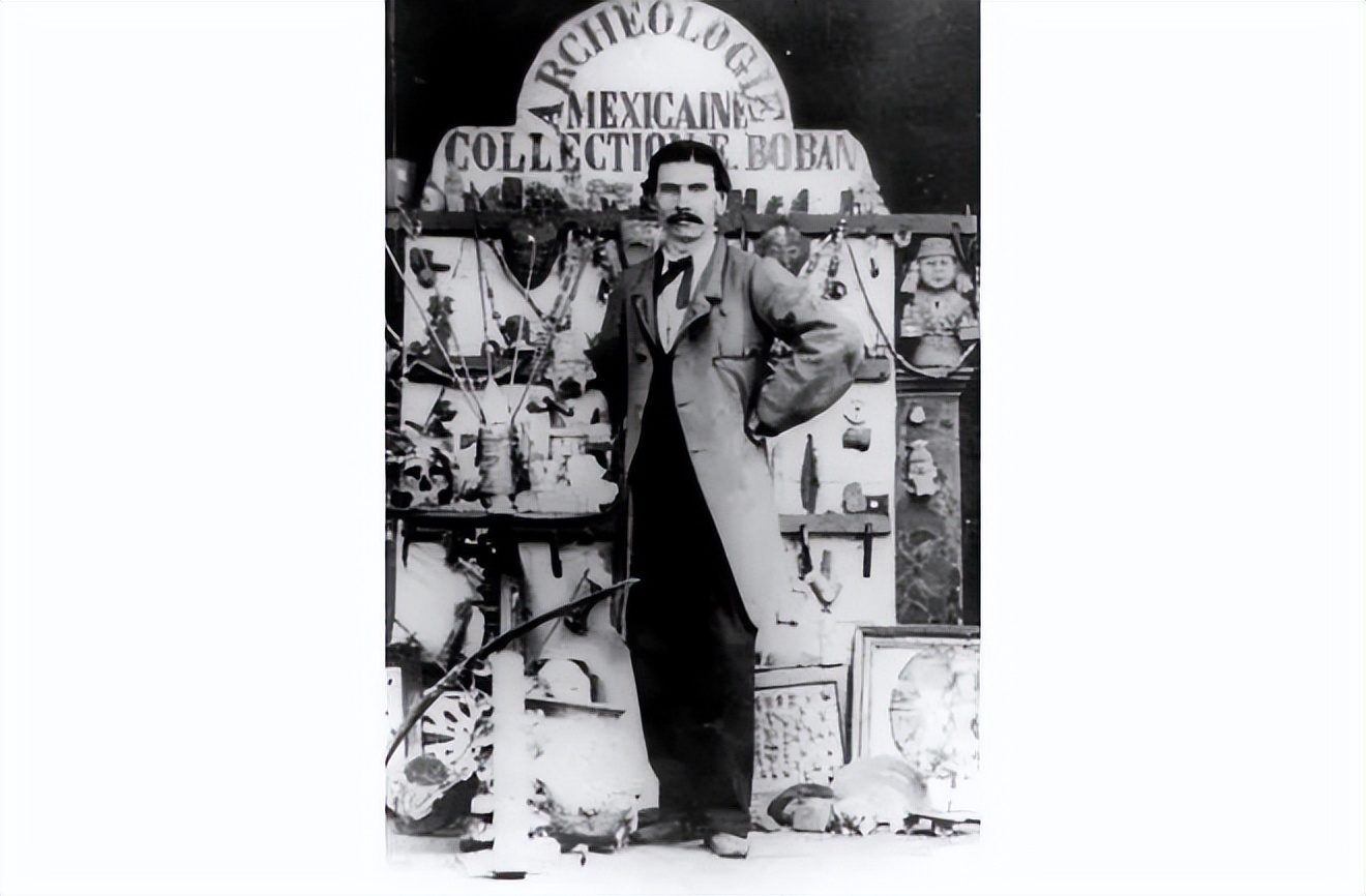 The Real Story Behind the Aztec Crystal Skull - iNEWS