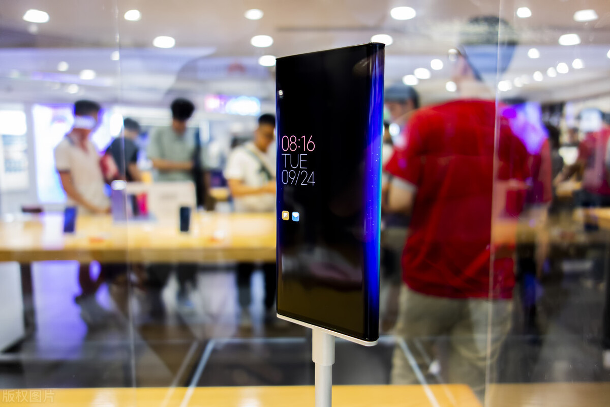 The best-selling phone in Russia right now is our favorite model 5 ...