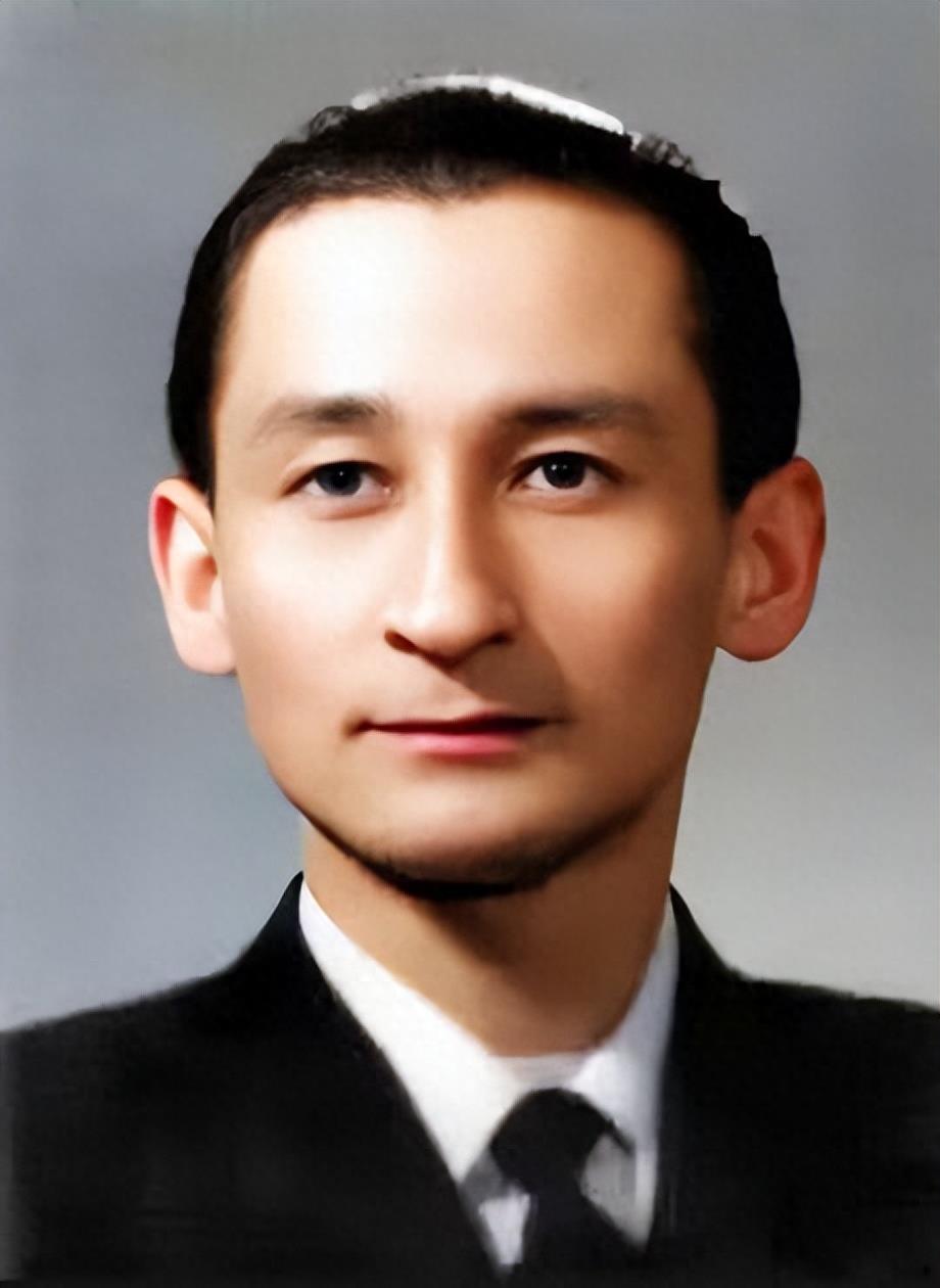 Dubbing master Qiu Yuefeng: Died after committing suicide for the third ...