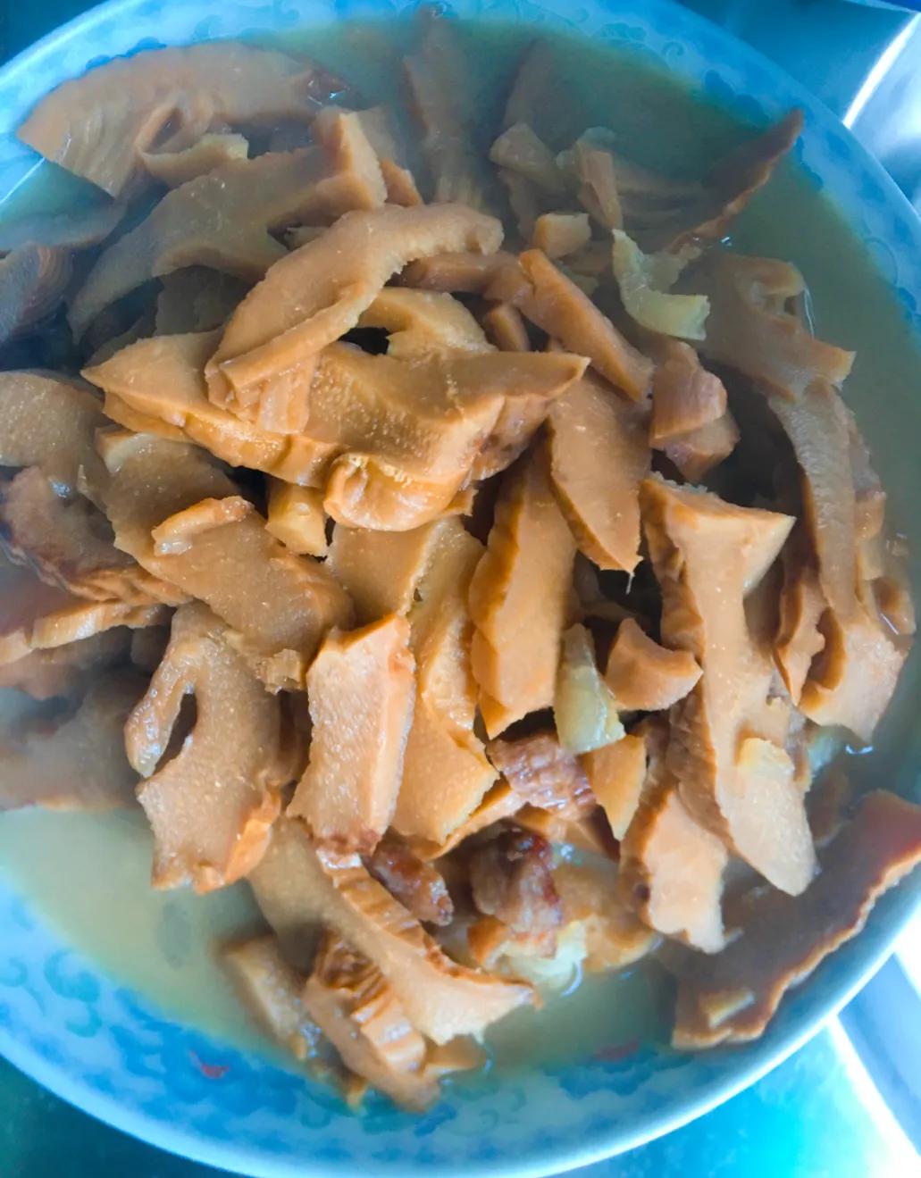 DIY gourmet gourmet bamboo shoots and roast pork are so delicious iNEWS