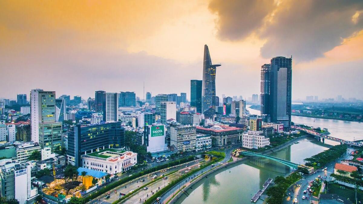 Vietnam's stock and bond exchange triple kill! The three major