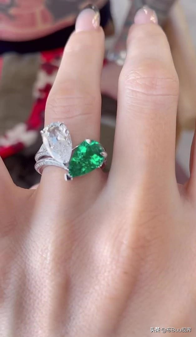 How Much Is The Most Beautiful Transformers Megan Fox Engagement