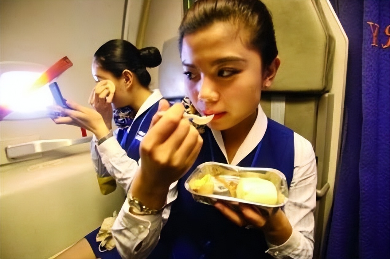 Why do Japanese flight attendants carry bananas on the plane? It turns
