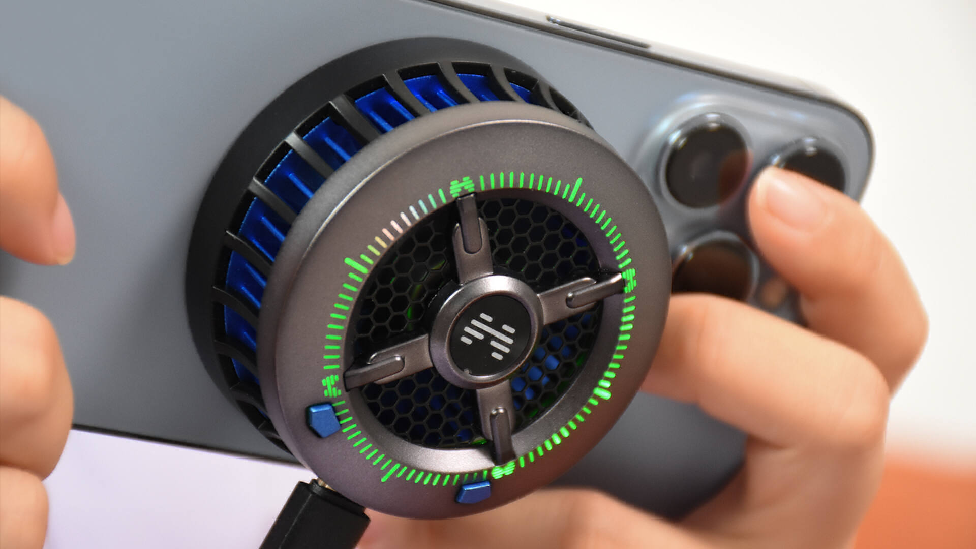 Beitong ICE Radiator: Intelligent Extreme Ice Cooling, Companion for ...