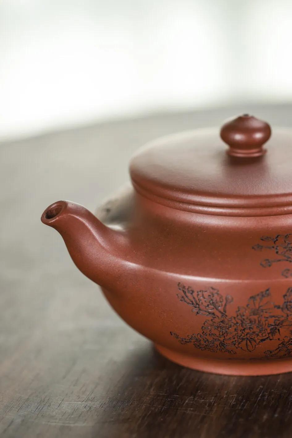 Are purple clay teapots really that valuable? iMedia