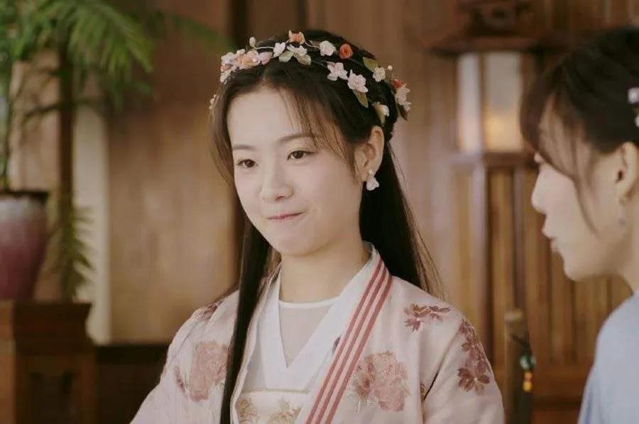 Li Gengxi has a strong background!The quality of education is too low ...