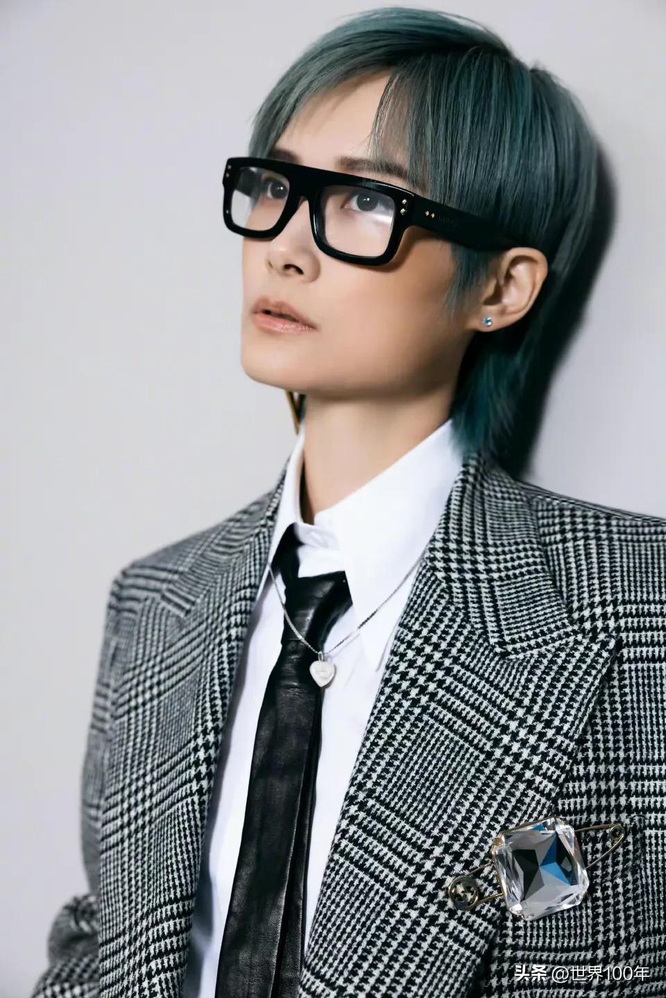 Weibo photo of Li Yuchun's studio - iNEWS