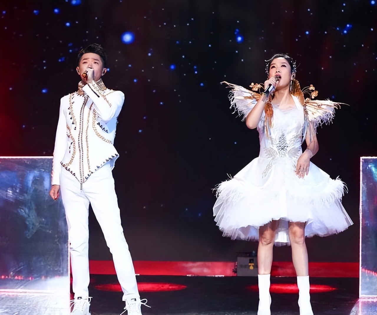 "Grassroots Singer" Yun Fei: Is there another secret behind abandoning ...