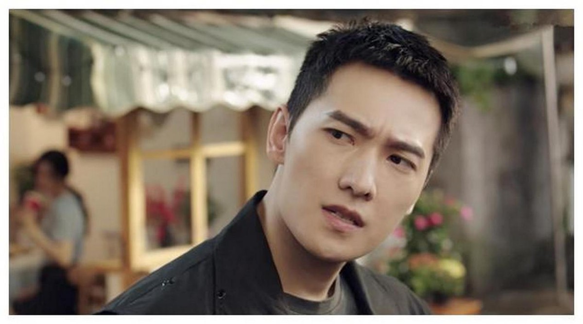 Drink water and pose, sleep handsomely, and don't to suck your