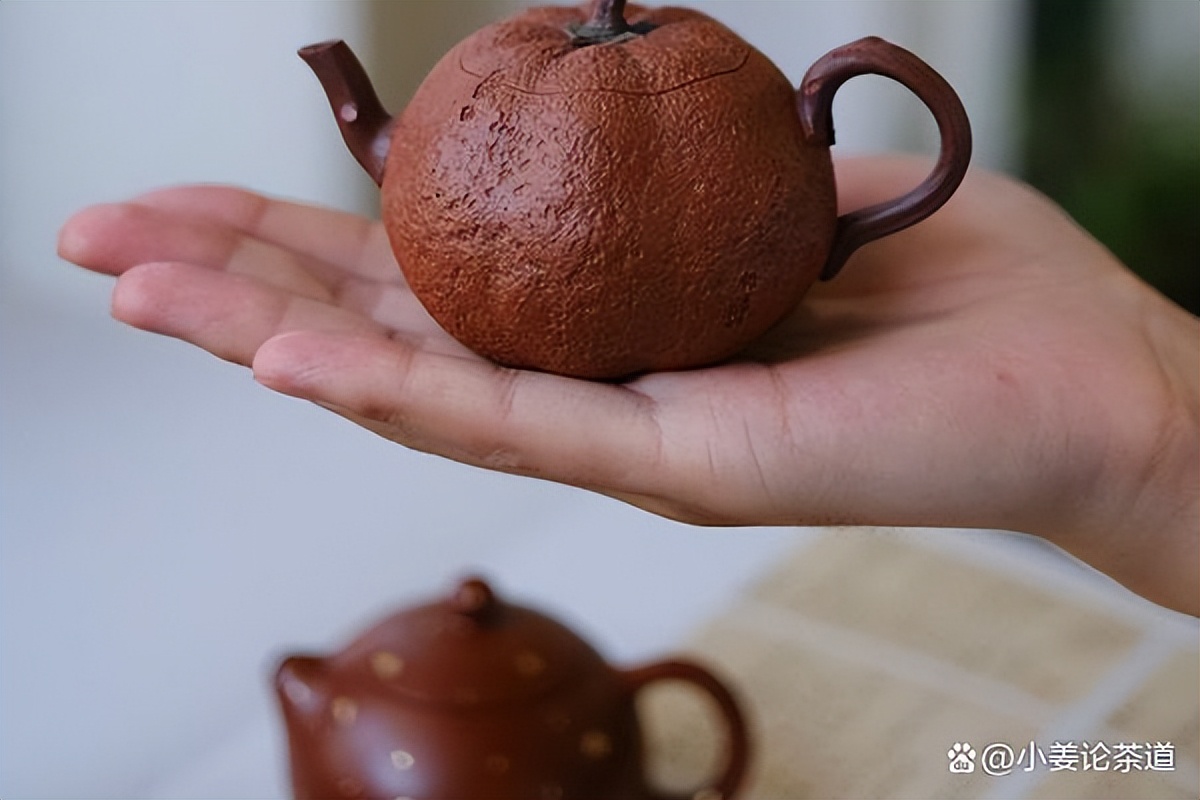 Why are purple clay pots so expensive?Why are the prices of purple clay