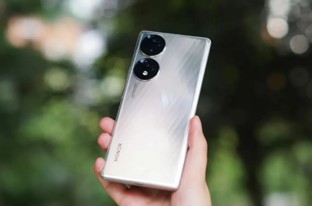 Three relatively eye-protecting OLED screen mobile phones, no longer ...