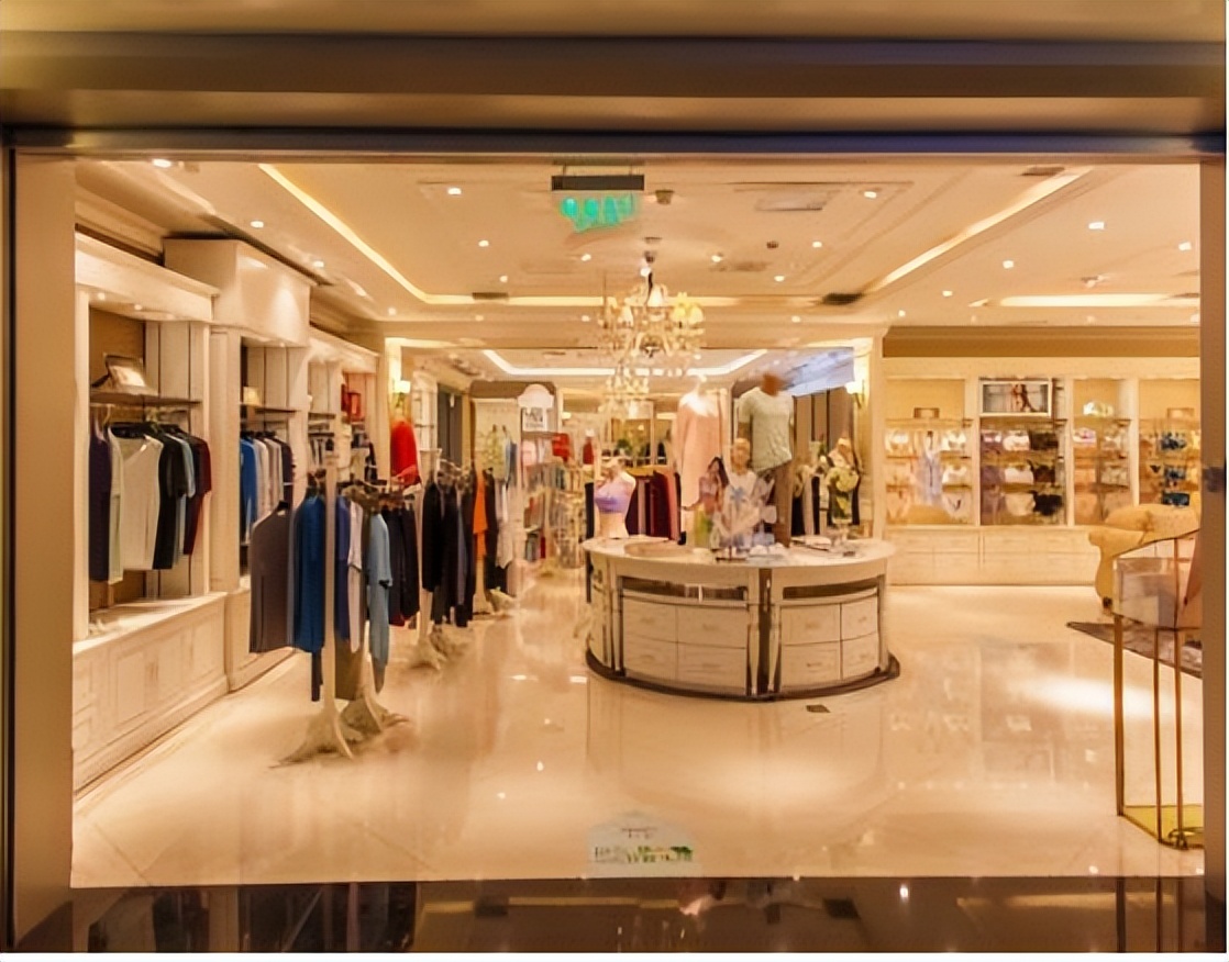 Where did the highend clothing that the mall has been unable to sell