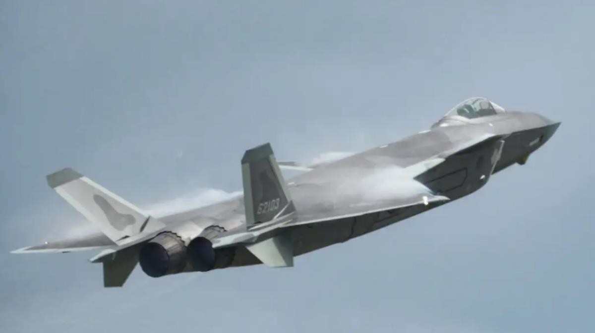 How many J-20s does China have? The fifth-generation fighter jets make ...