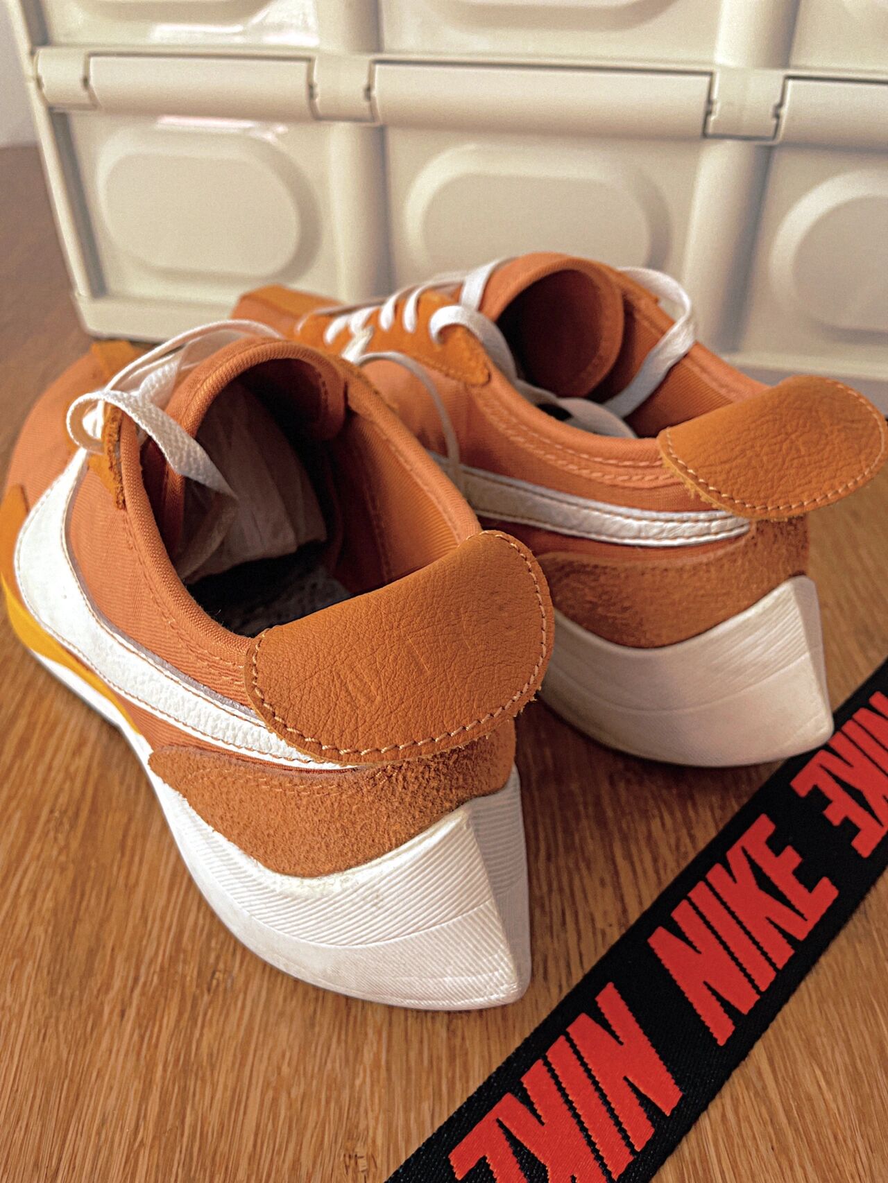 nike moon racer orange