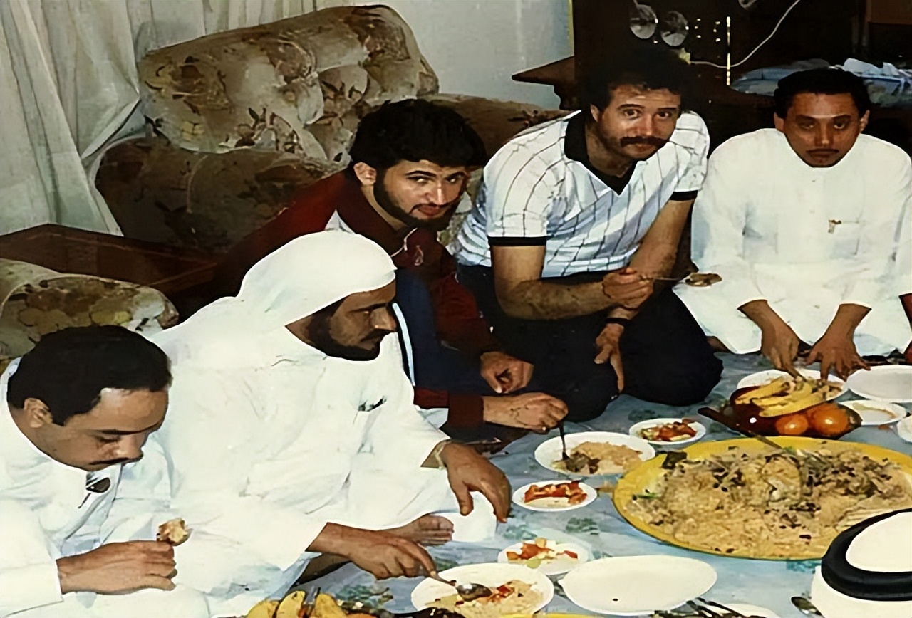 Women of the bin Laden family as many as 22 wives, "marrying wives in