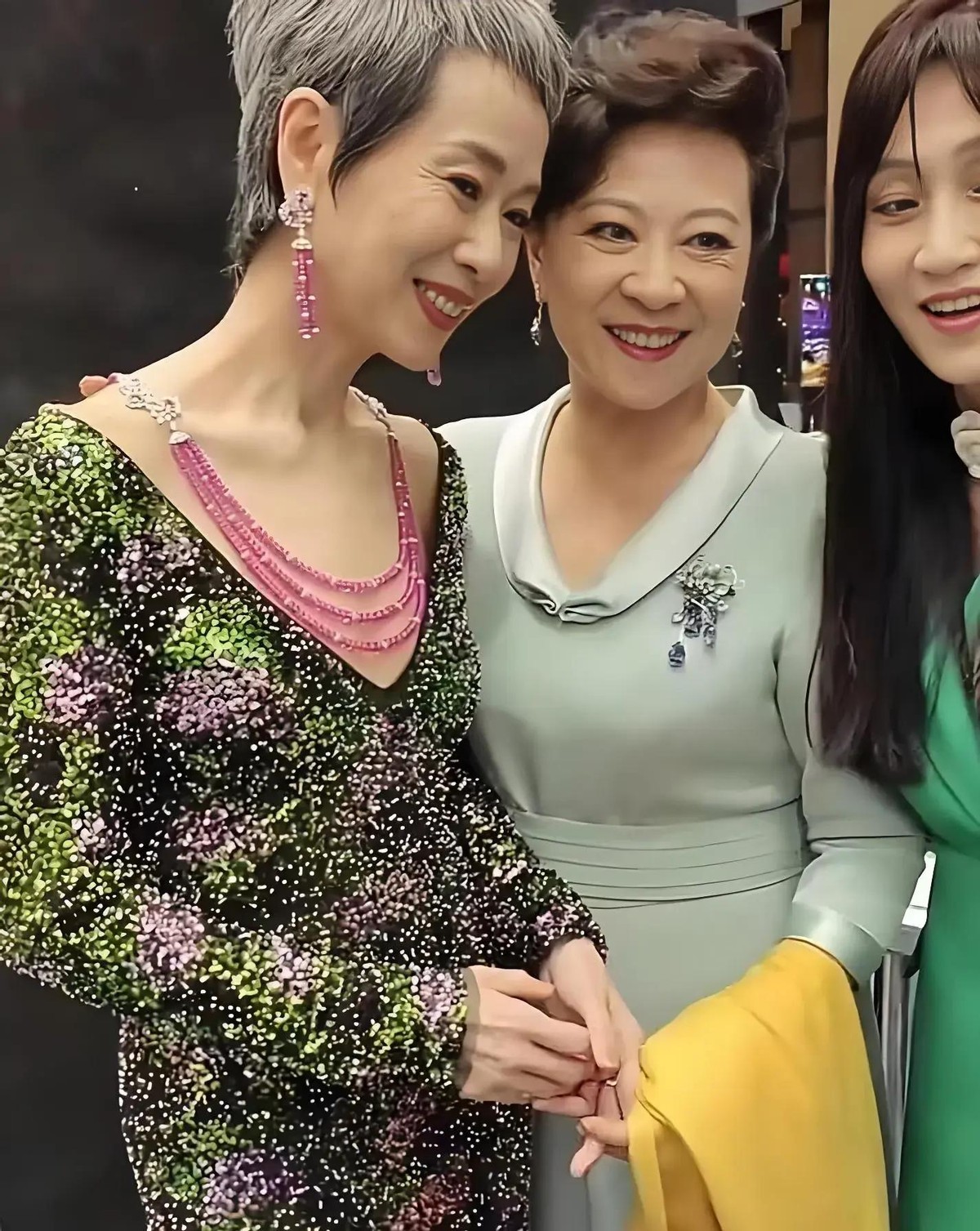 Star second generation Wang Xiao's father Wang Qun passed away! Many ...