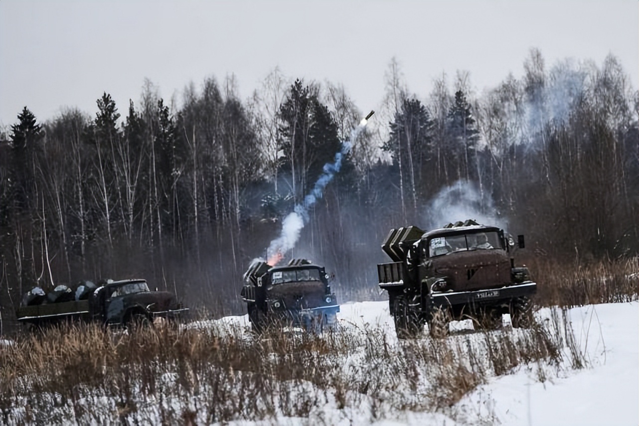 Russian Equipment Journal - UMZ Rocket Mine Vehicle - iNEWS
