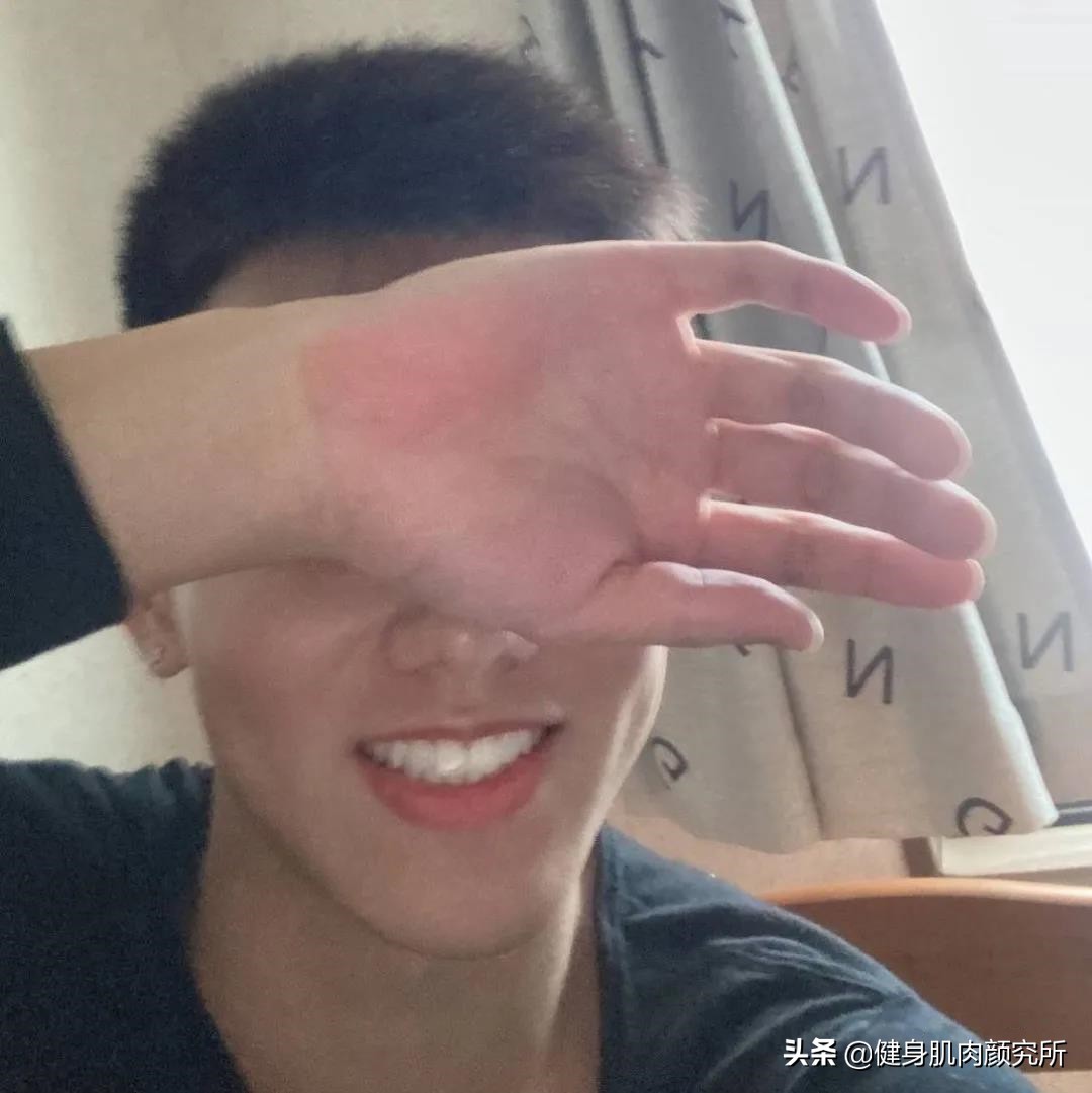 日本新晉帥哥宏翔爆紅小藍鳥,他的20個小秘密,你知道幾個? - 資訊咖