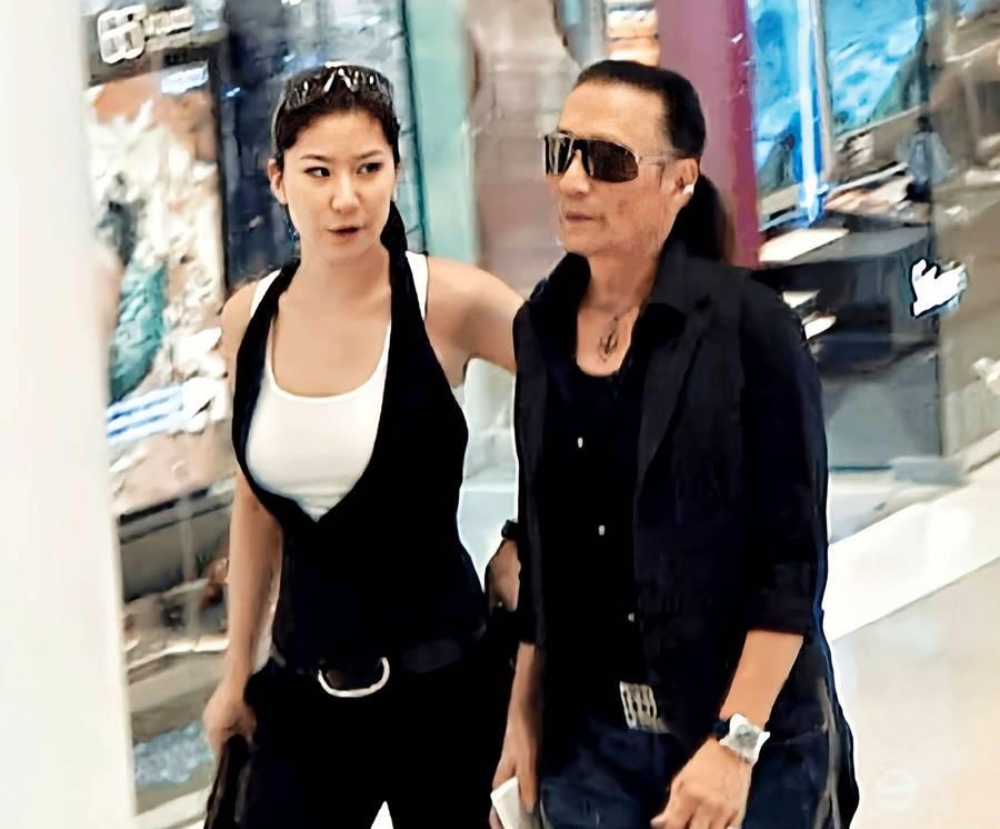 The 49-year-old grandfather-grandson relationship: How is Coco, whom ...