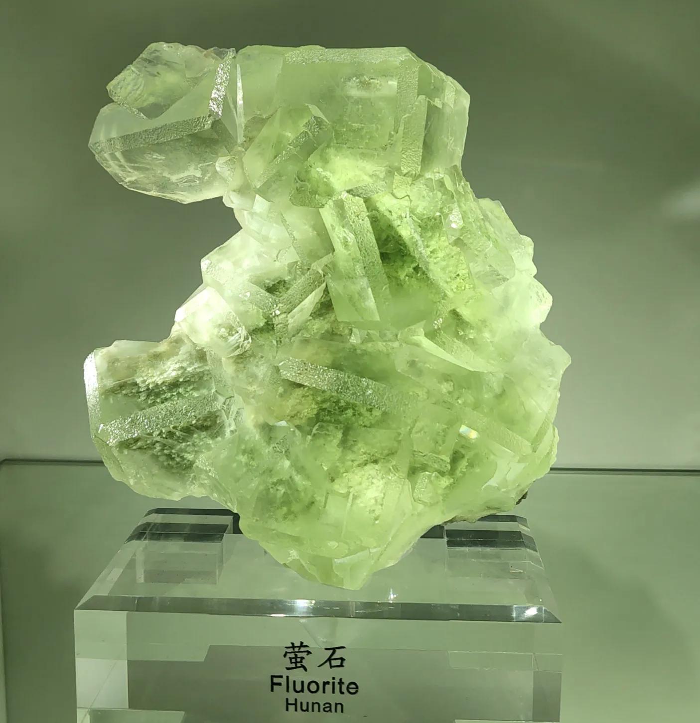 Are mineral crystals harmful to the human body?Are they all radioactive