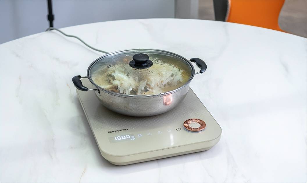 Which is more costeffective to cook with a gas stove or an induction