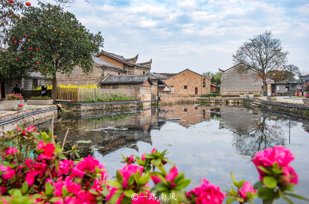 Ganzhou, the first city in Jiangxi, with an area equivalent to 5.47 ...