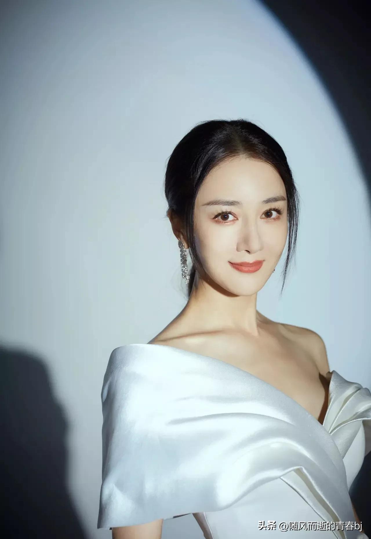 The Star Li Yixiao Is Sweet Beautiful And Sexy Imedia