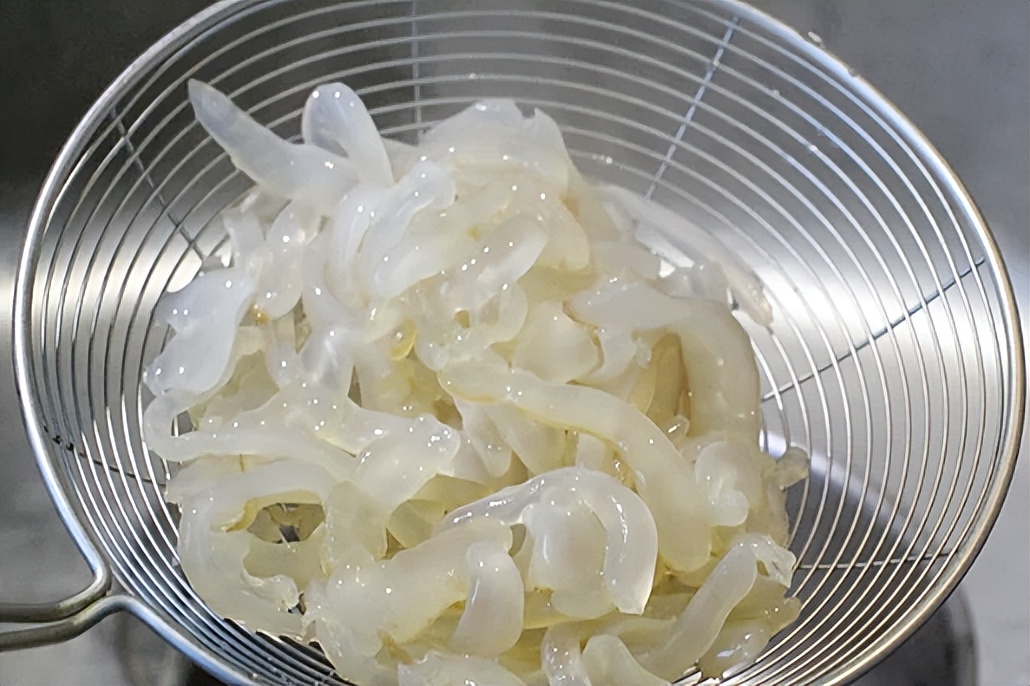 On the list of high purine foods, Jiwei shrimp is second to last, and