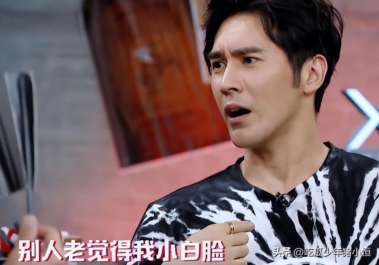 Zhong Liti works hard in the live broadcast, but her motherinlaw only